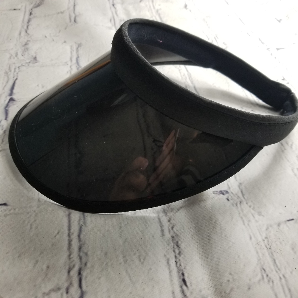 Black visor - Picture 3 of 3